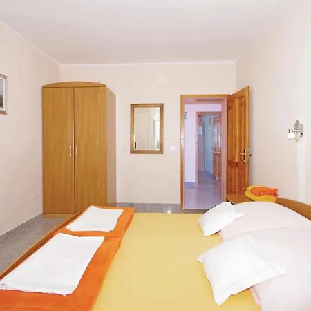 1 Bedroom Awesome In 아파트 마카르스카